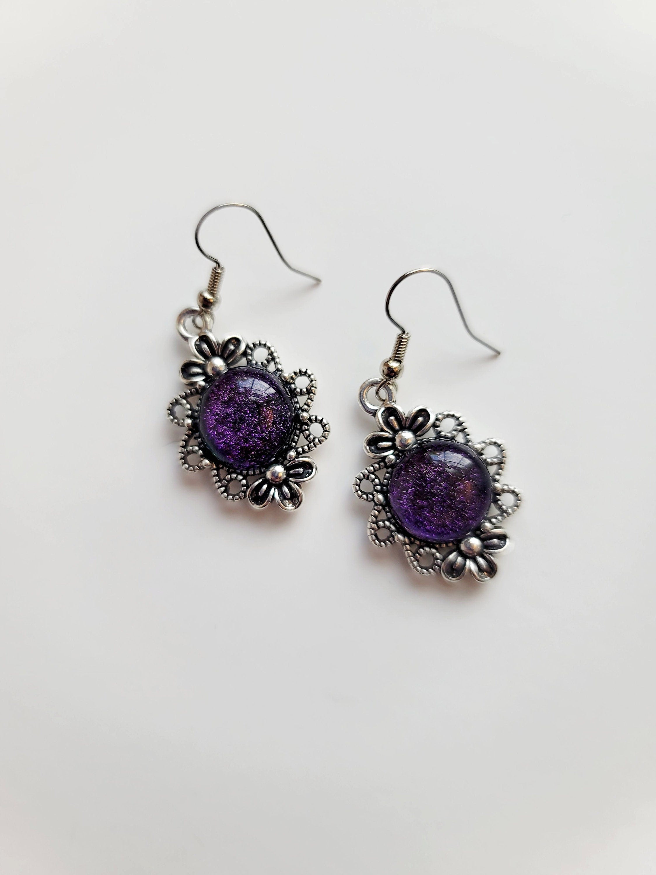 Stunning Handmade Silver Tone Flower Pierced Earrings with Color-Shifting Purple Dichroic Glass Stones seeds glassworks seedsglassworks