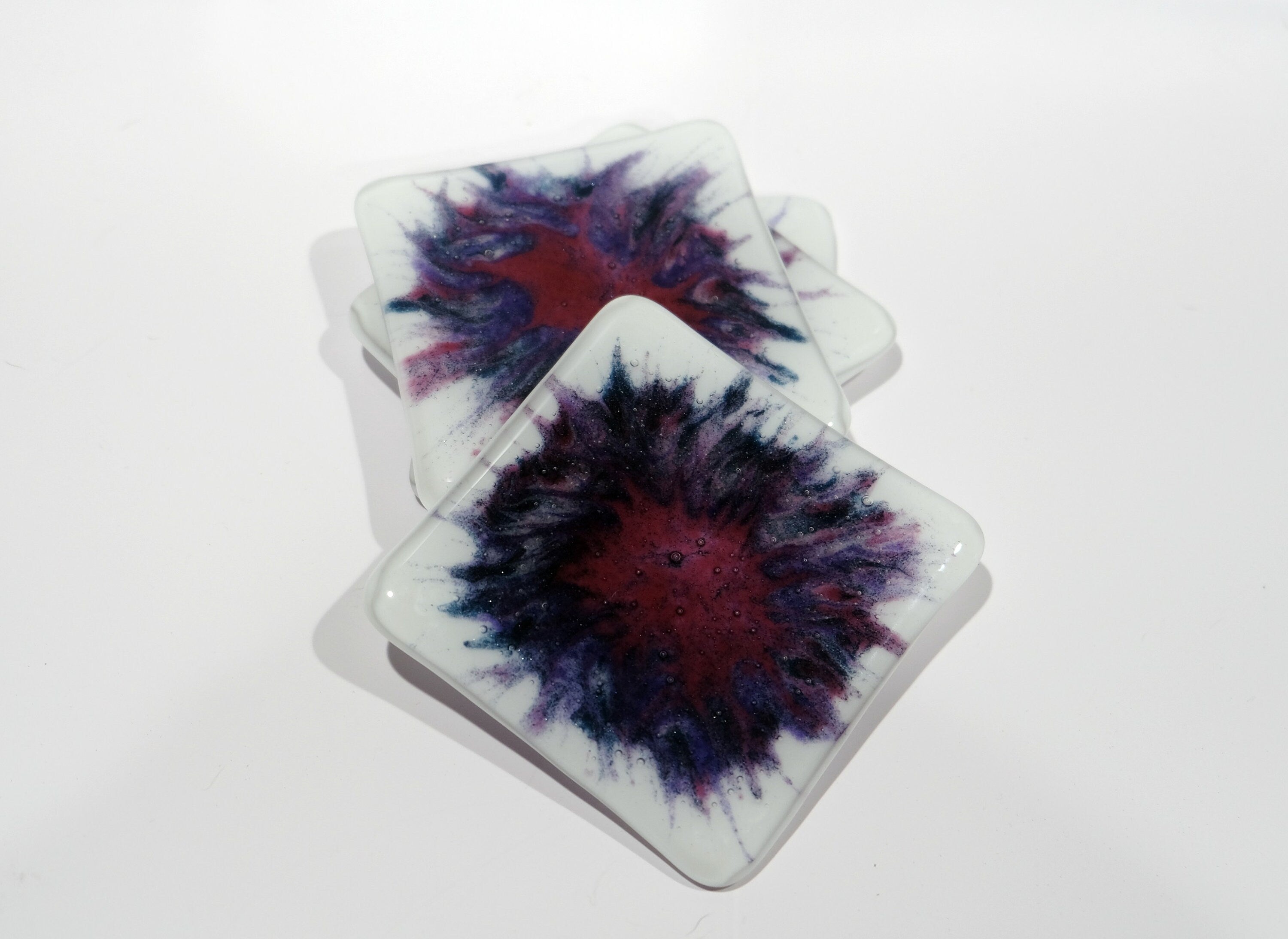 Elegant Swirled Glass Drink Coasters - Red/Purple/White Paint Pour Design - Set of 4 - Handcrafted Home Décor - Stylish Housewarming Present